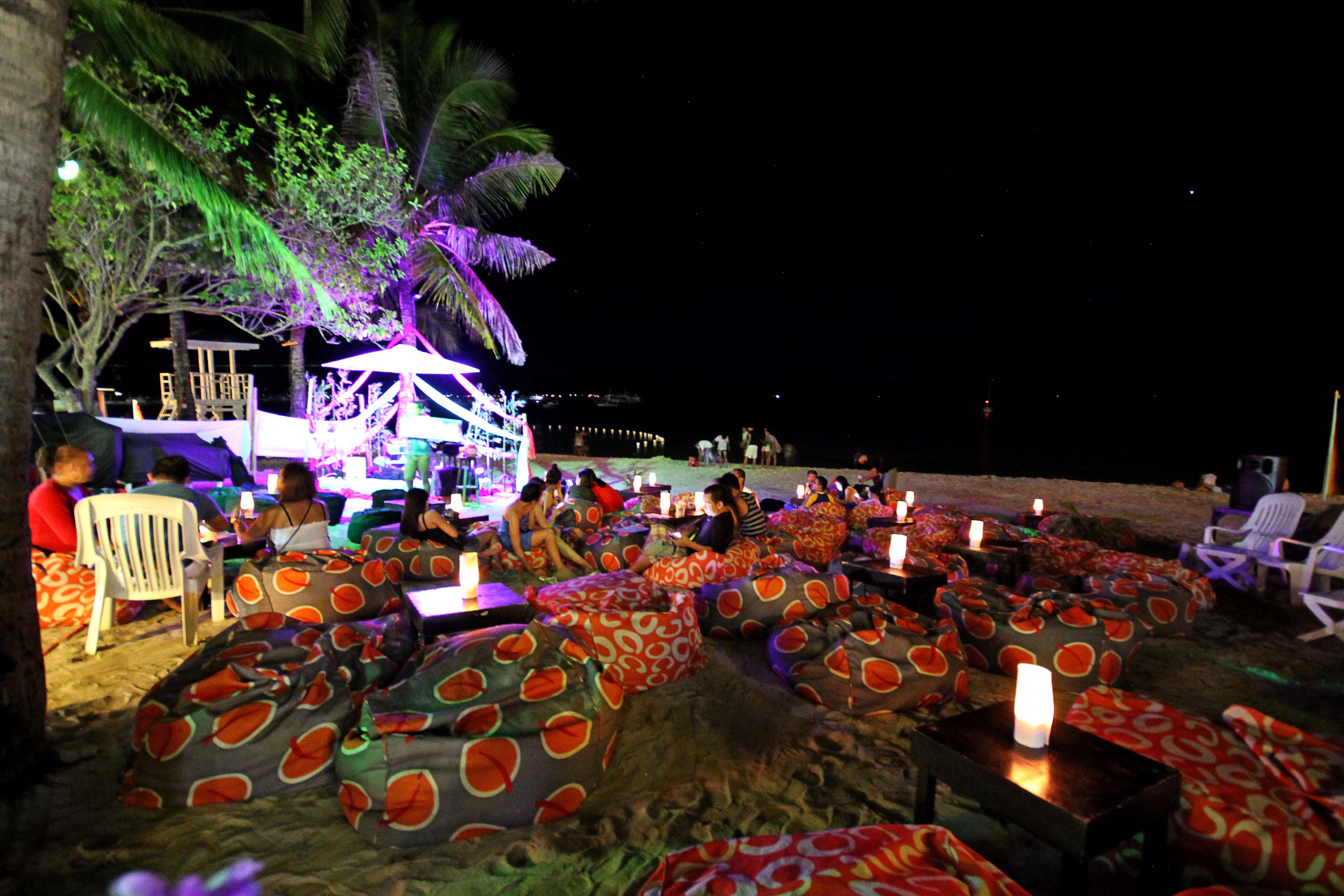 Bamboo Beach Resort & Restaurant Manoc-Manoc Екстериор снимка