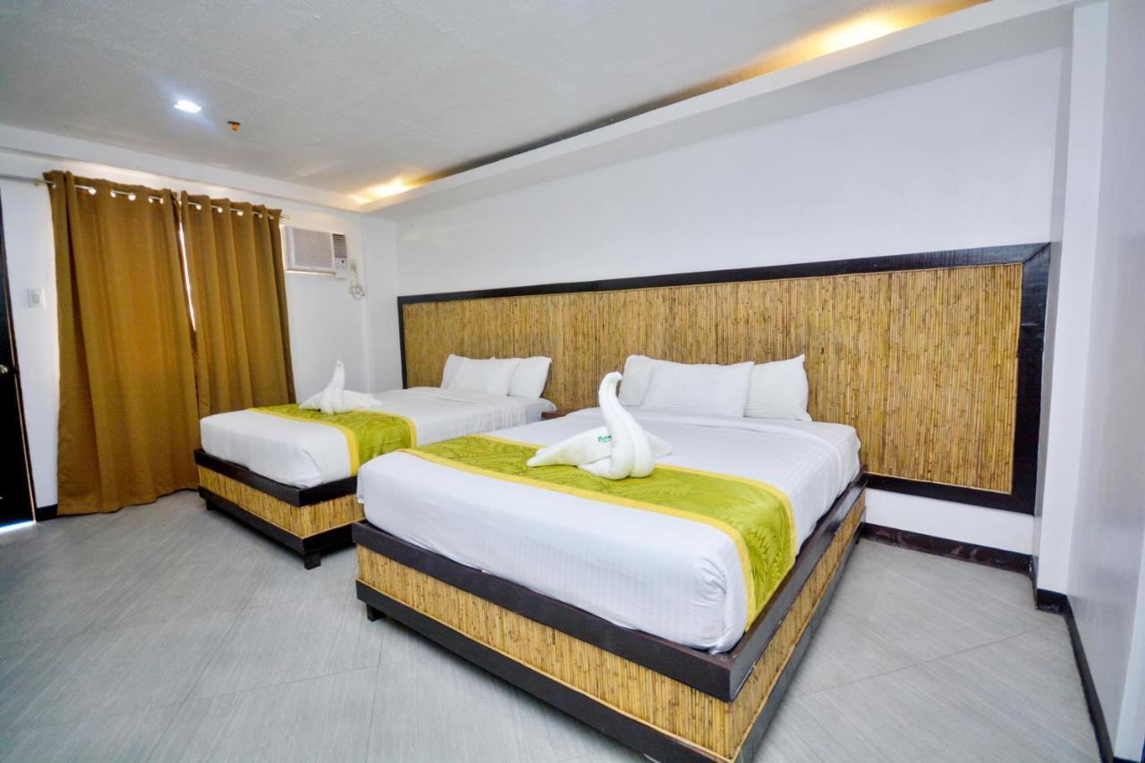 Bamboo Beach Resort & Restaurant Manoc-Manoc Екстериор снимка