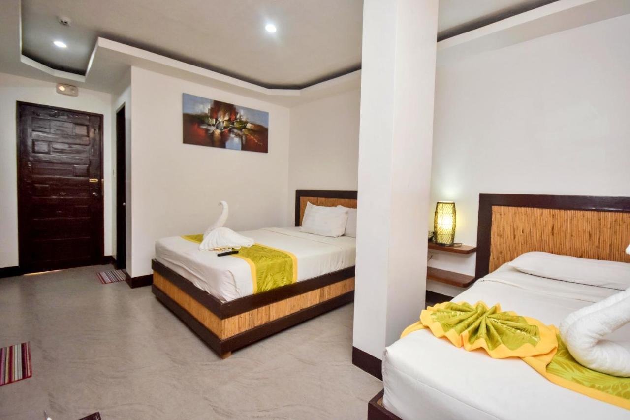 Bamboo Beach Resort & Restaurant Manoc-Manoc Екстериор снимка