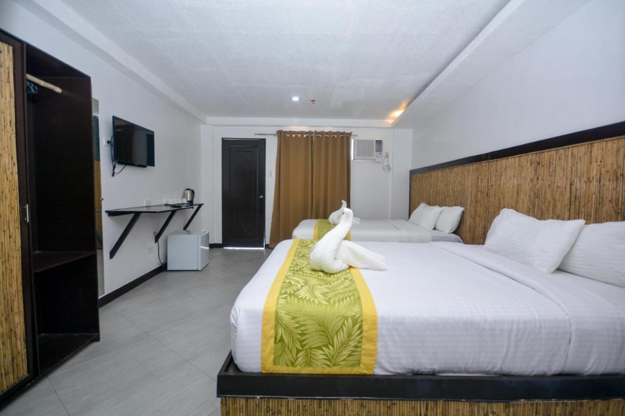 Bamboo Beach Resort & Restaurant Manoc-Manoc Екстериор снимка