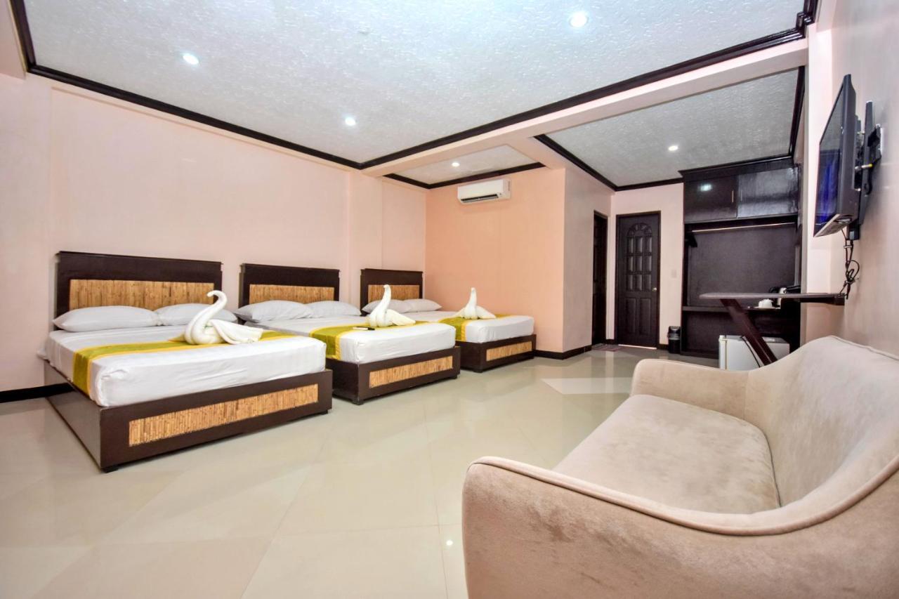 Bamboo Beach Resort & Restaurant Manoc-Manoc Екстериор снимка