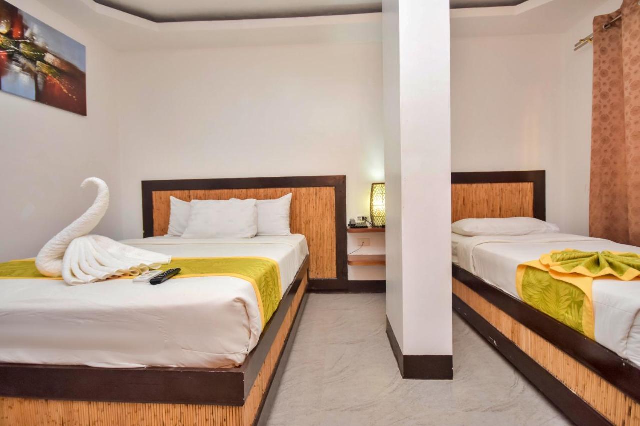 Bamboo Beach Resort & Restaurant Manoc-Manoc Екстериор снимка
