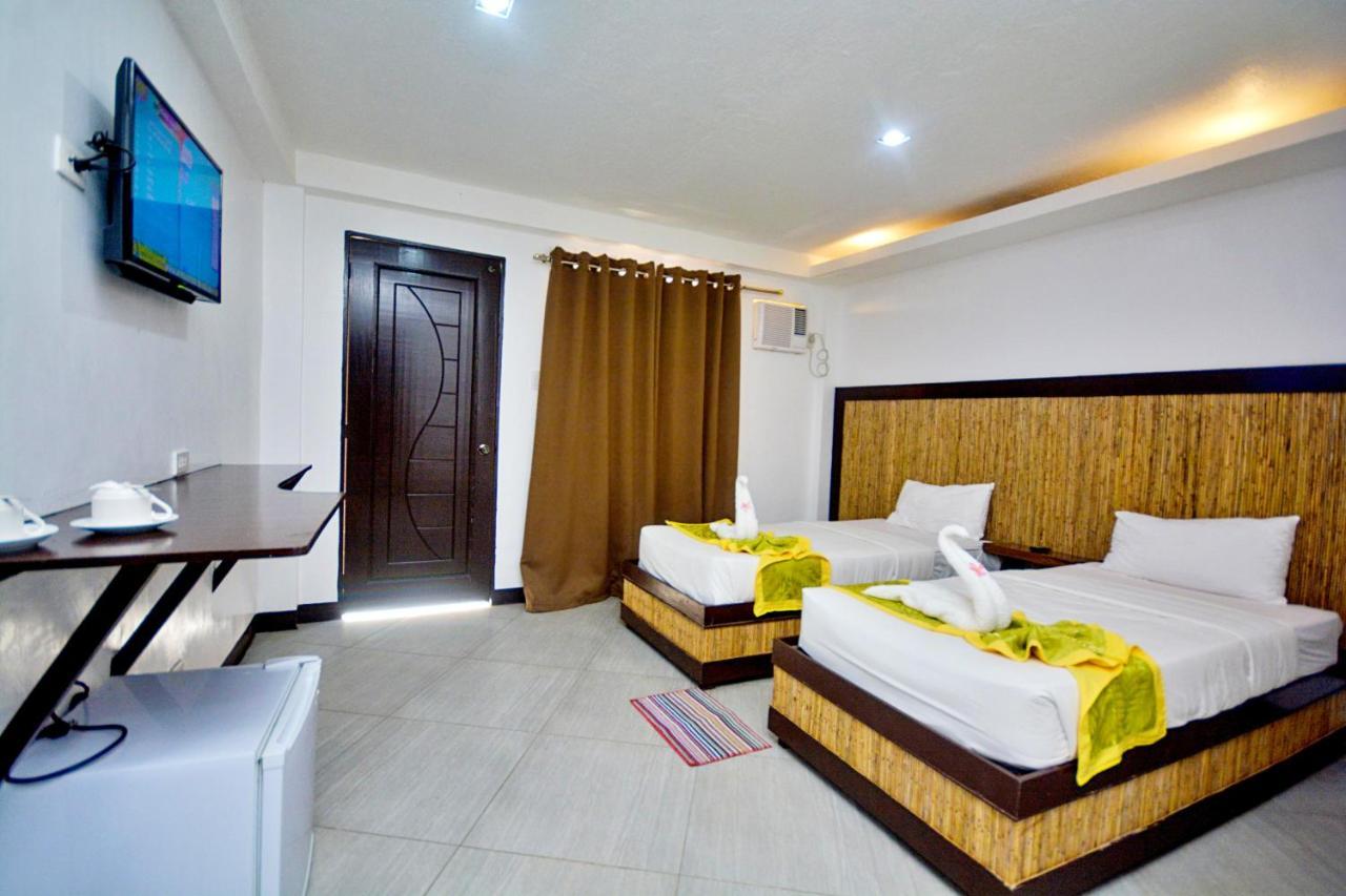 Bamboo Beach Resort & Restaurant Manoc-Manoc Екстериор снимка