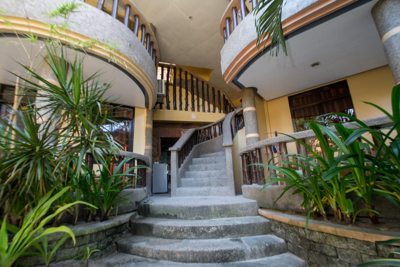 Bamboo Beach Resort & Restaurant Manoc-Manoc Екстериор снимка