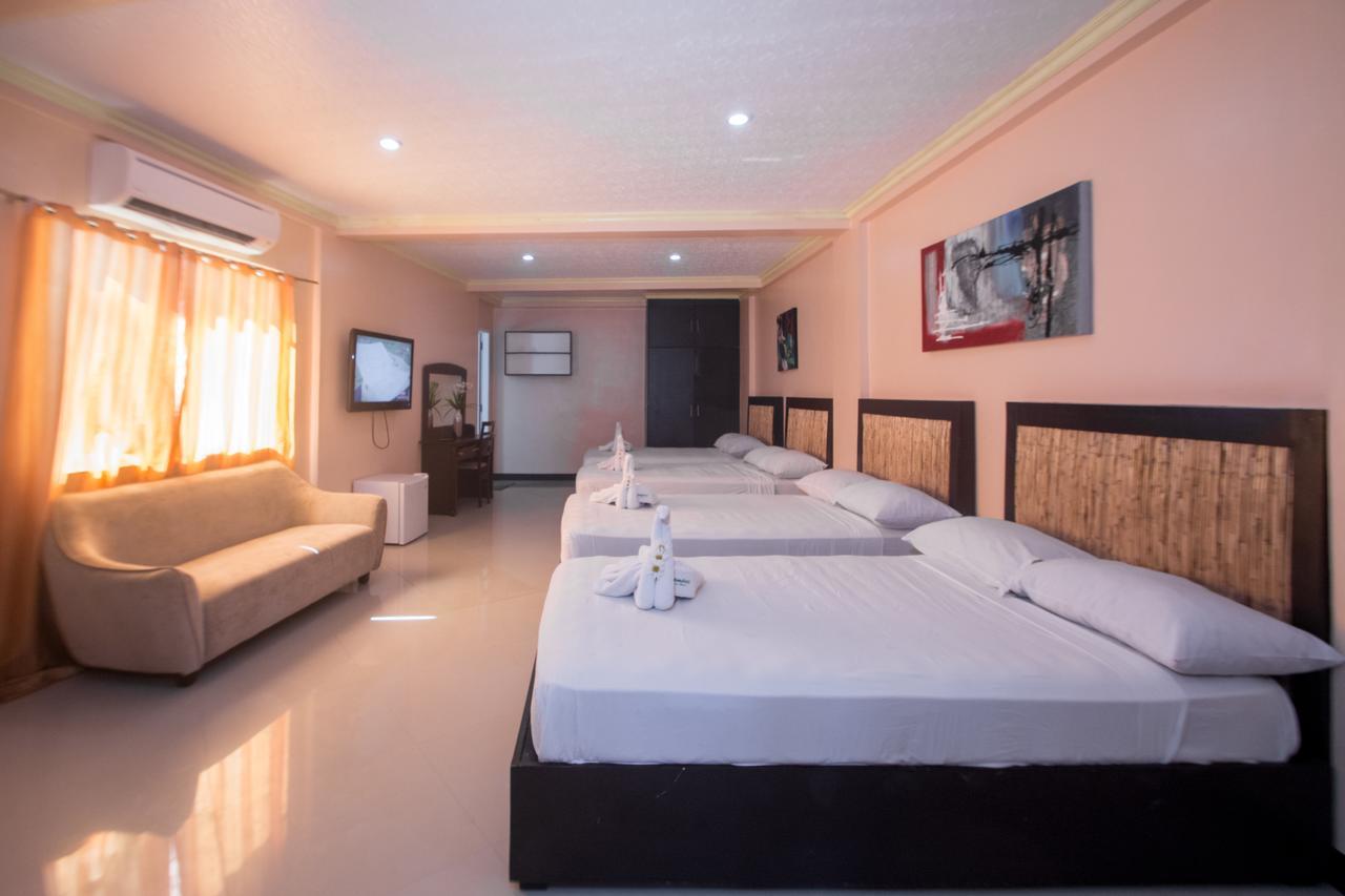 Bamboo Beach Resort & Restaurant Manoc-Manoc Екстериор снимка
