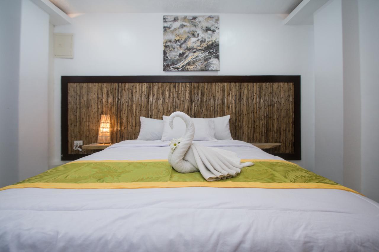Bamboo Beach Resort & Restaurant Manoc-Manoc Екстериор снимка